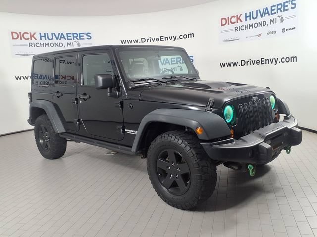 Used 2012 Jeep Wrangler Unlimited Rubicon AWD/4WD image 3