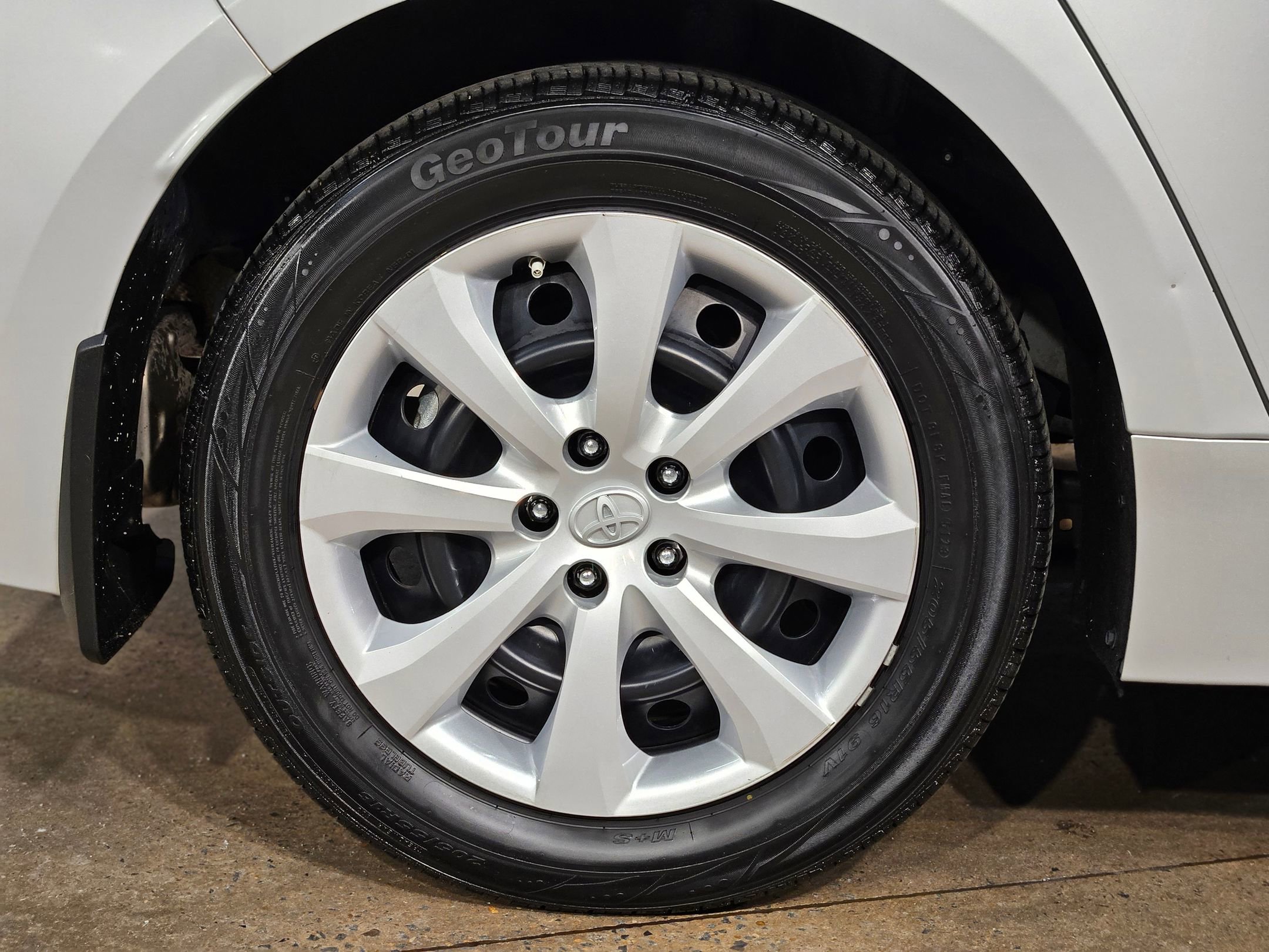 Used 2022 Toyota Corolla LE image 17