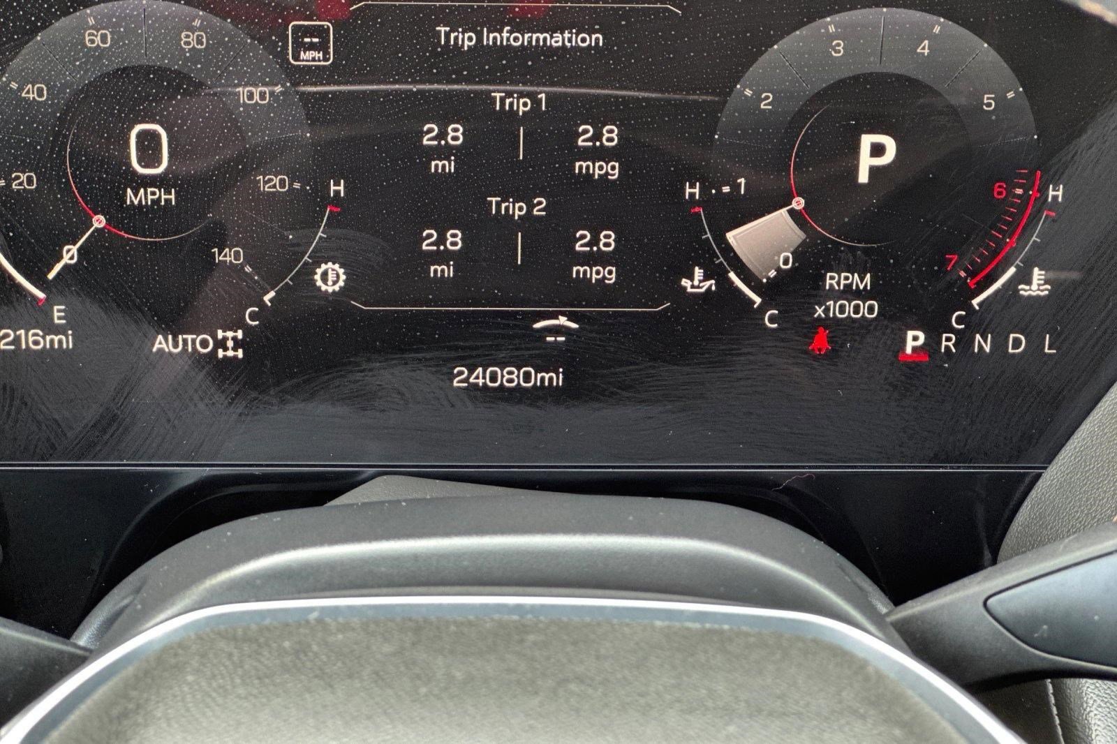 Used 2025 GMC Yukon AT4 AWD/4WD image 34