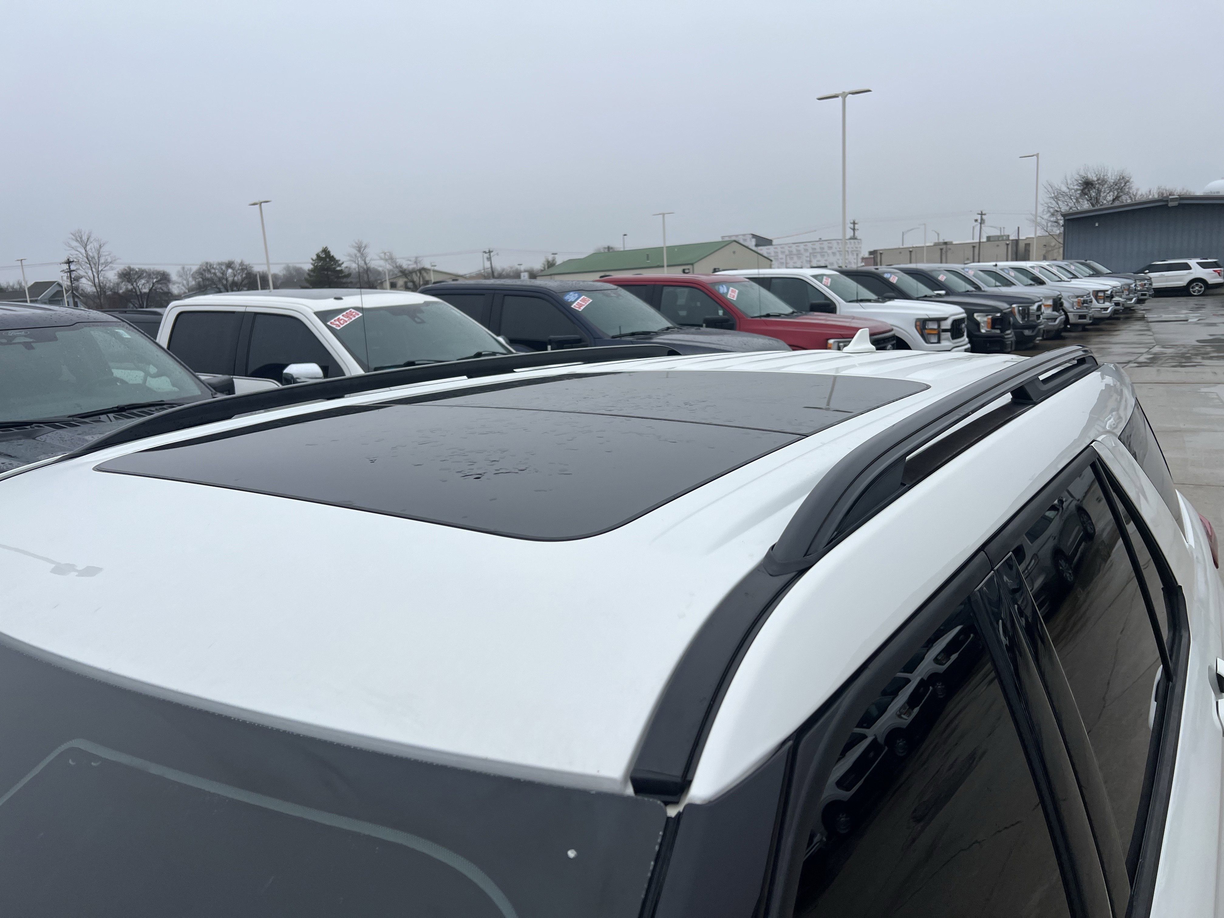 Used 2020 Ford Explorer ST w/ ST Street Pack image 3