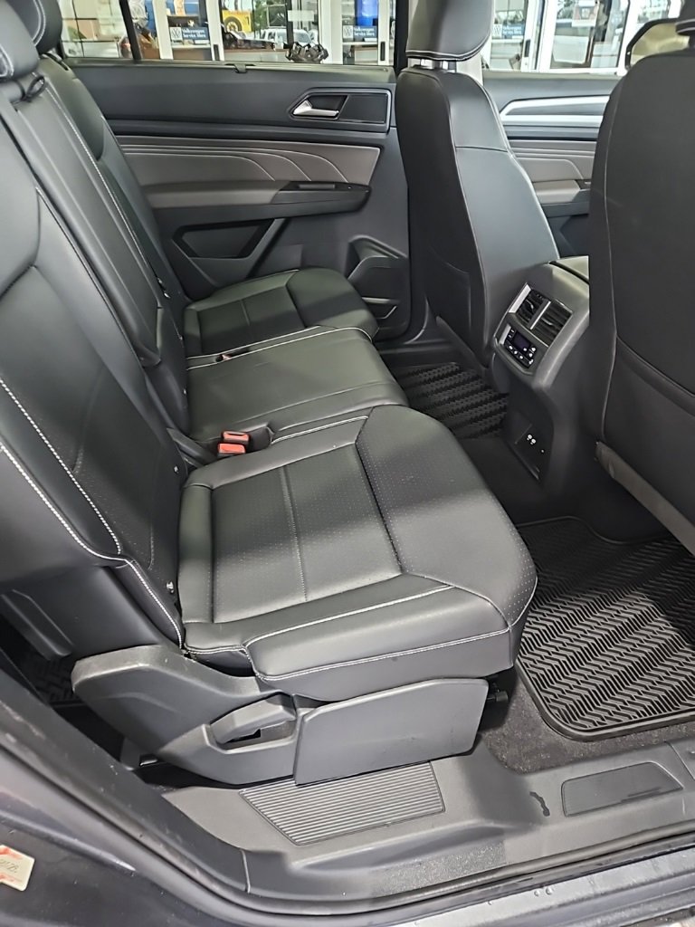 Used 2023 Volkswagen Atlas SE image 17