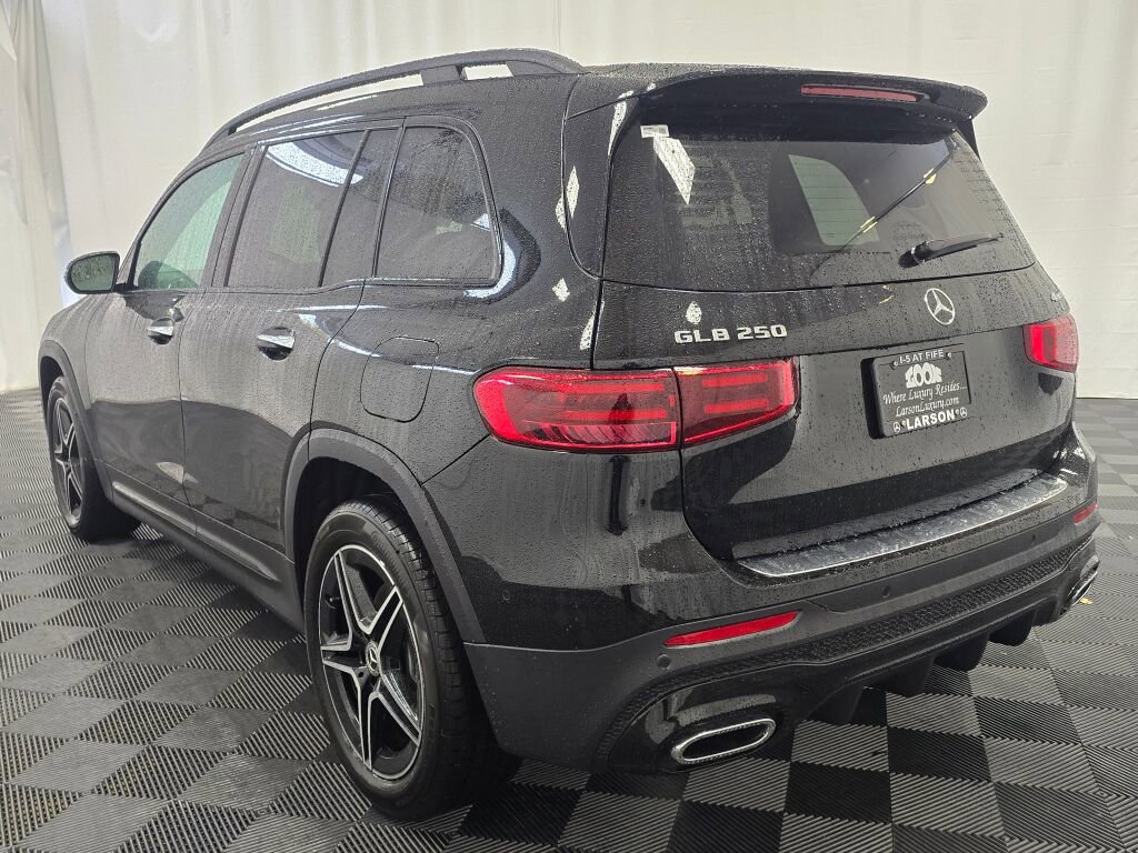 New 2026 Mercedes-Benz GLB 250 4MATIC image 4