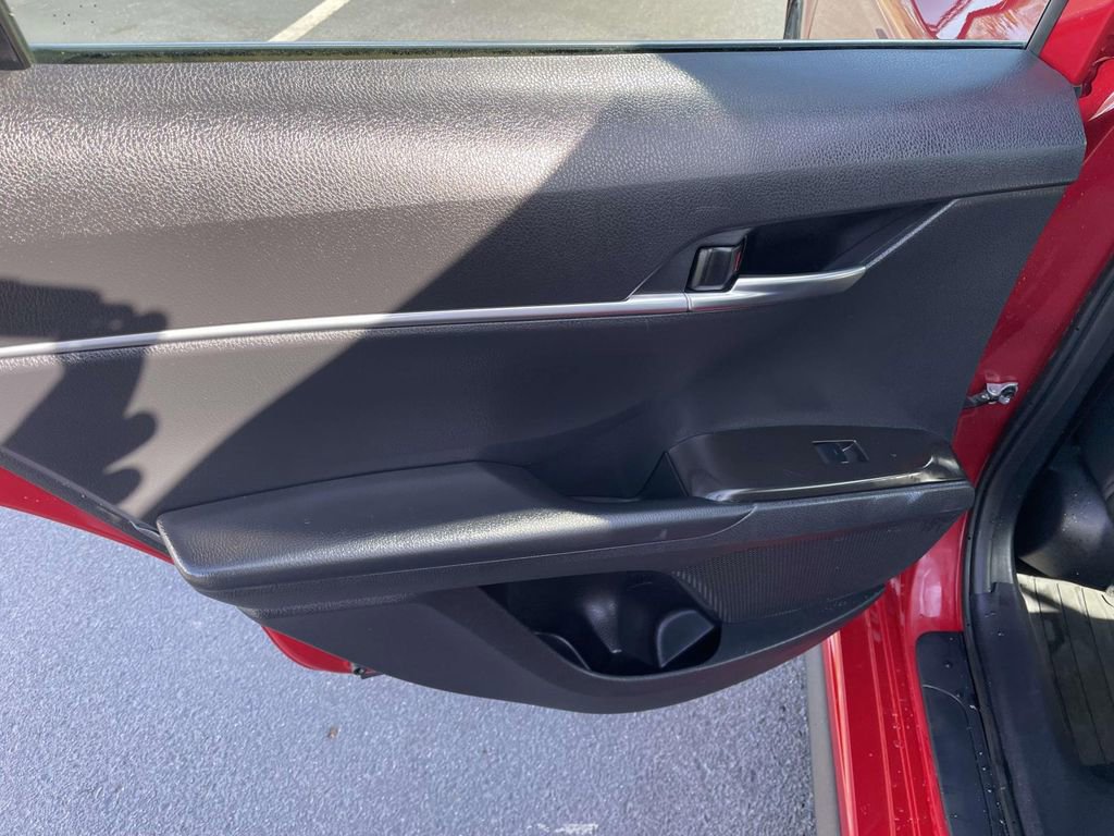 Used 2024 Toyota Camry SE image 22