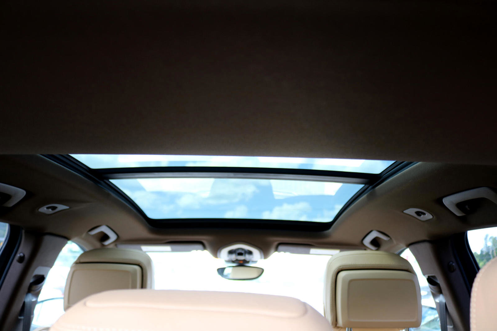 Used 2017 Porsche Macan S image 30