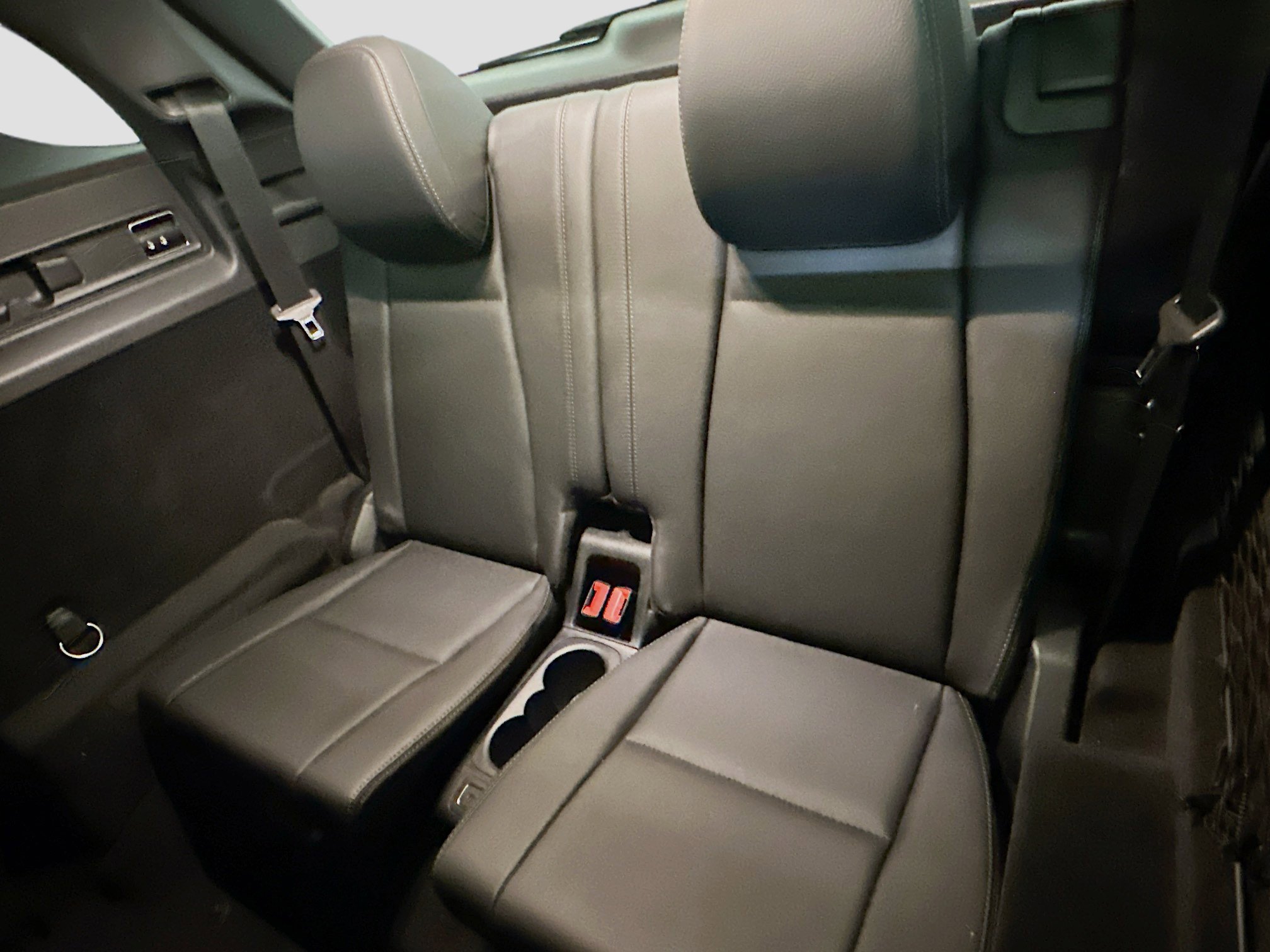 Used 2024 Mercedes-Benz GLE 350 4MATIC w/ 3rd Row Seat Package image 31