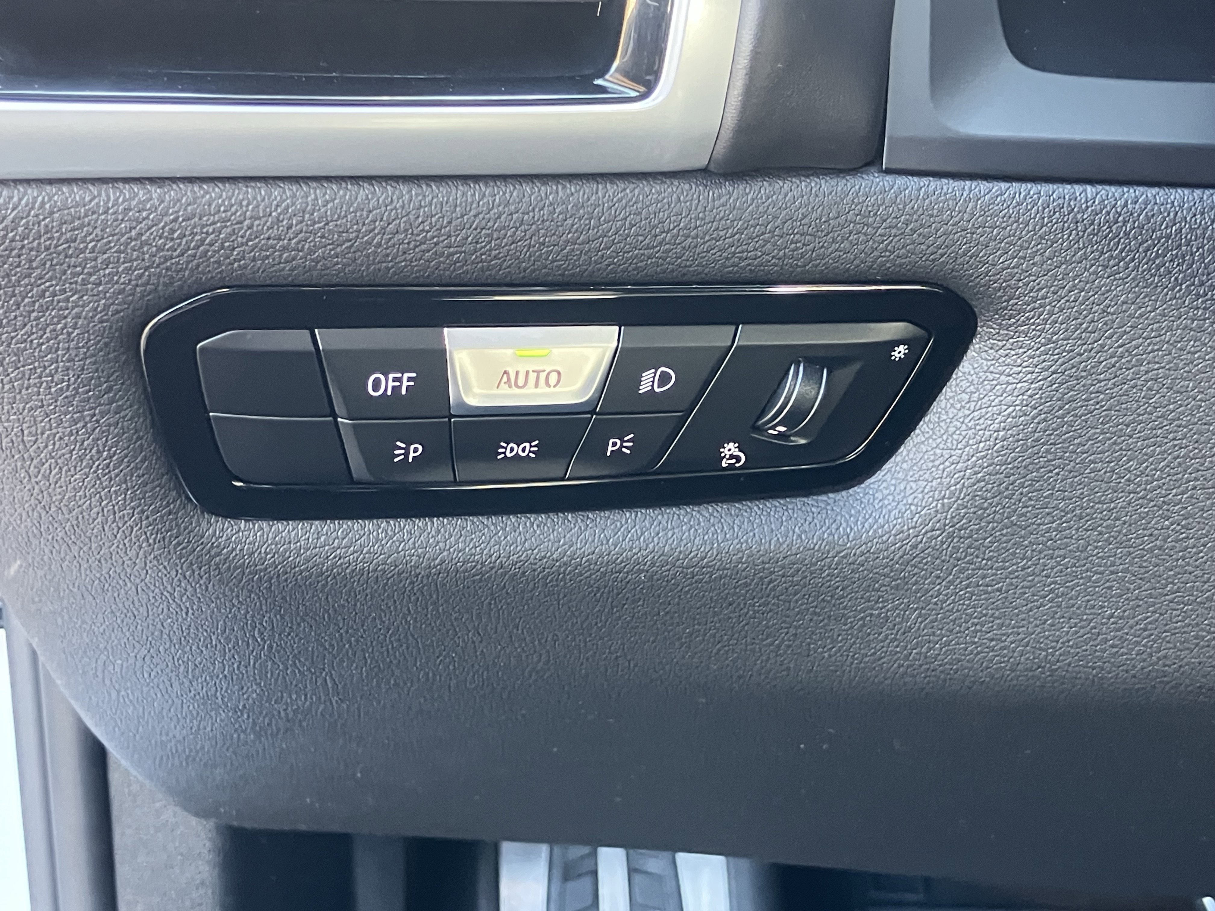 Used 2025 BMW M850i xDrive w/ M Sport Professional Package image 20