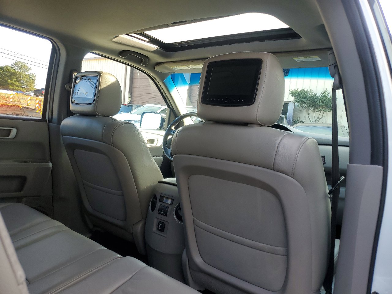 Used 2015 Honda Pilot EX-L image 41