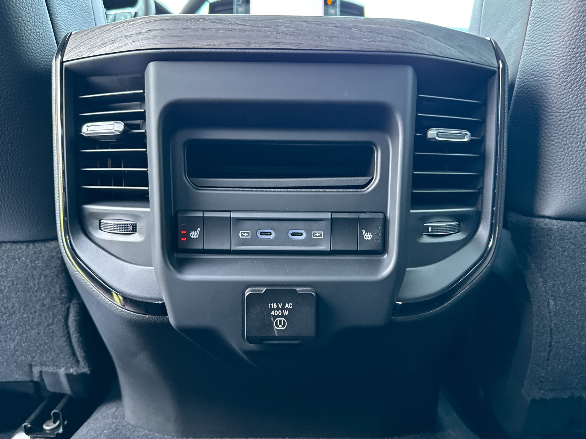 New 2026 RAM 3500 Limited AWD/4WD image 24