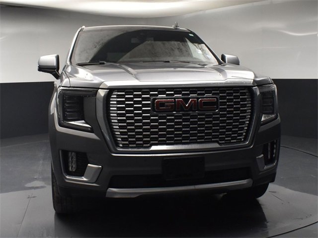 Used 2022 GMC Yukon XL Denali image 4