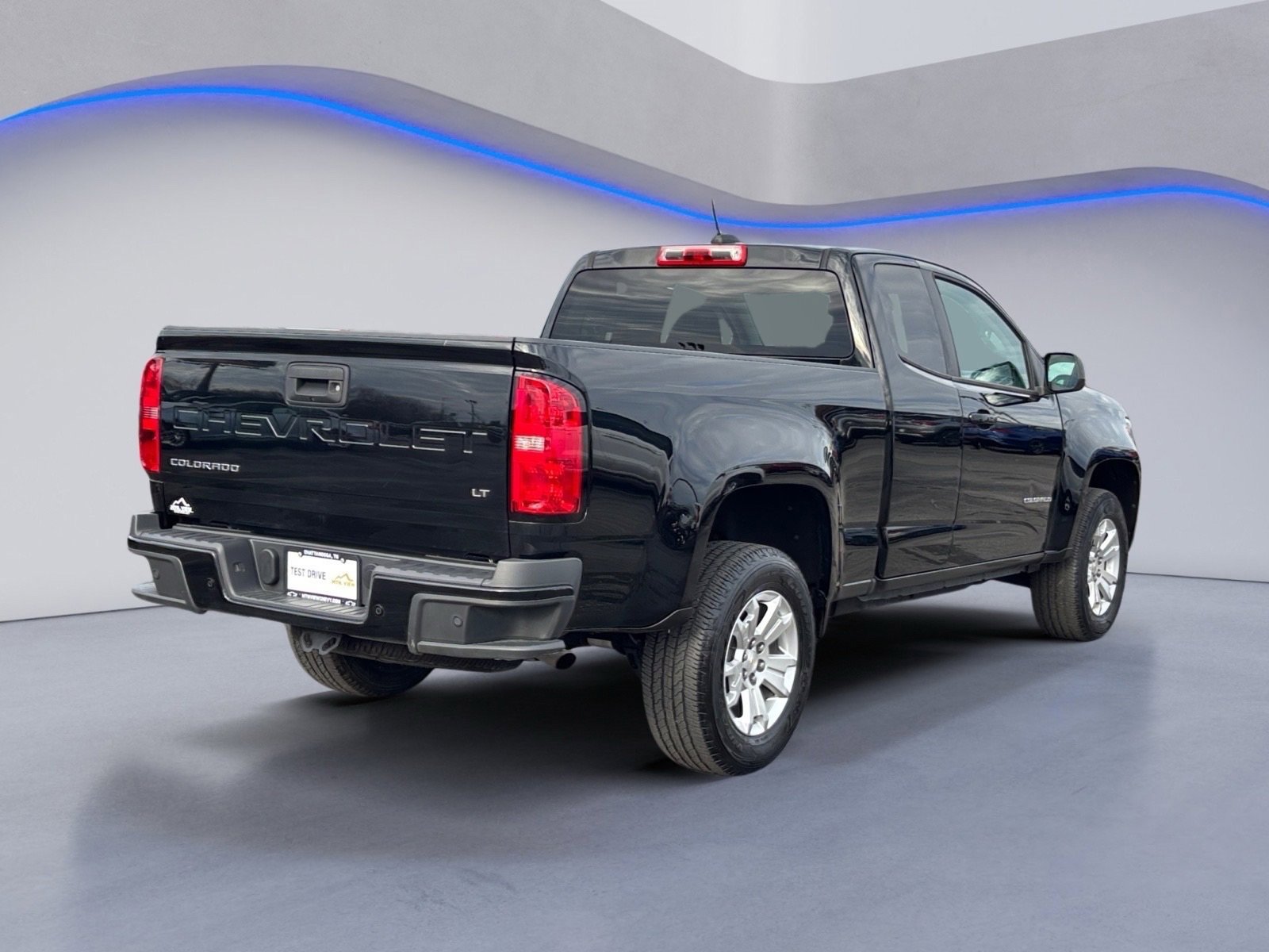 Used 2022 Chevrolet Colorado LT w/ Fleet Safety Package image 12