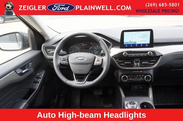 Used 2022 Ford Escape SEL image 13