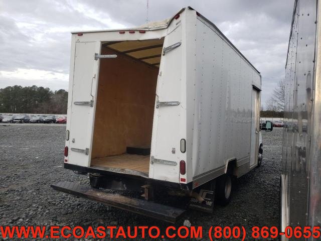 Used 2016 GMC Savana 3500 Extended RWD image 2