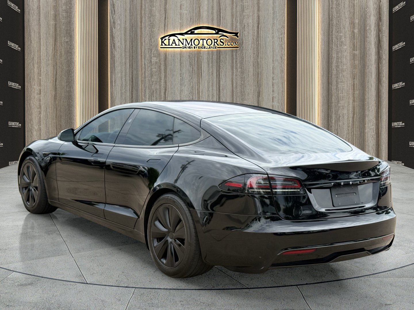 Used 2023 Tesla Model S AWD/4WD image 6