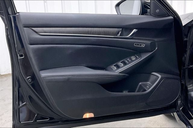 Used 2019 Honda Accord Touring image 21