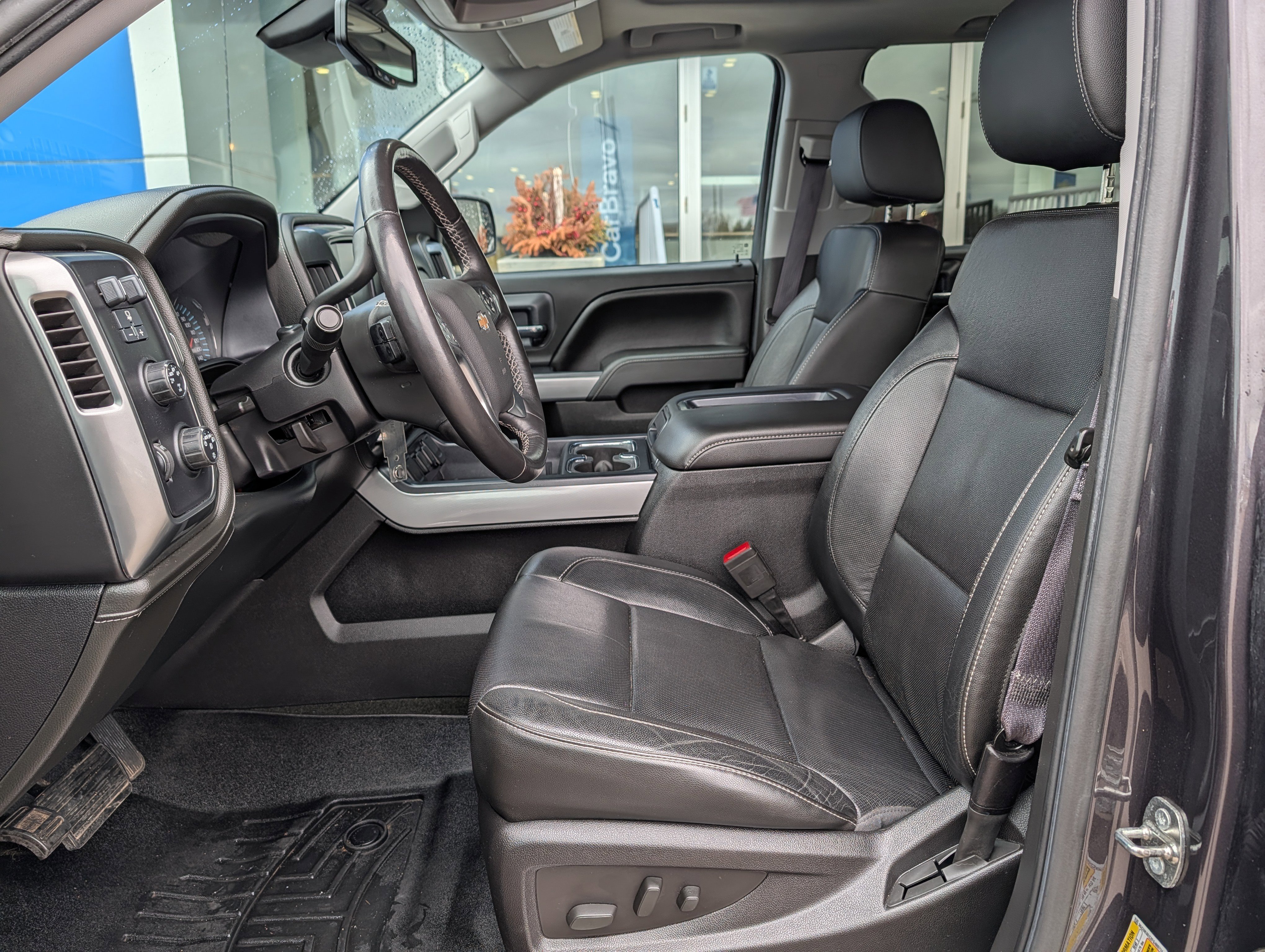 Certified 2015 Chevrolet Silverado 1500 LTZ Z71 w/ LTZ Plus Package AWD/4WD image 9