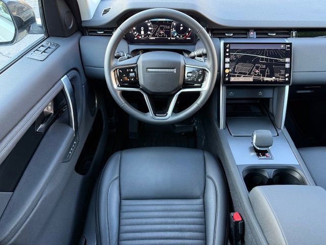New 2025 Land Rover Discovery Sport S image 24
