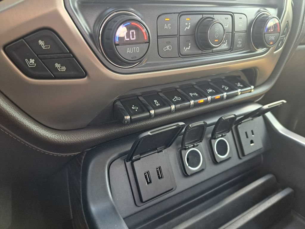 Used 2017 GMC Sierra 1500 Denali w/ Denali Ultimate Package AWD/4WD image 16