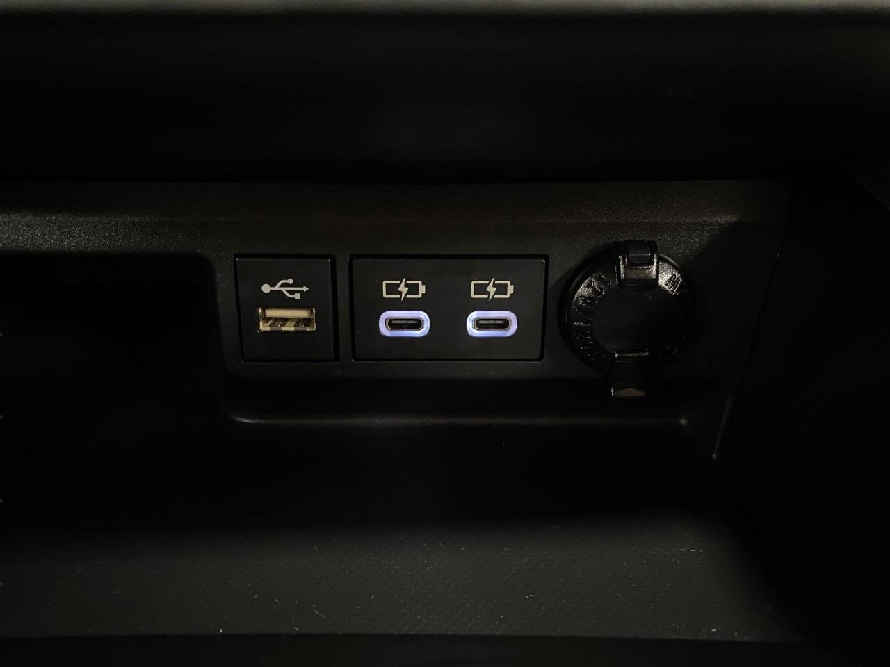 Used 2023 Toyota Highlander L image 24