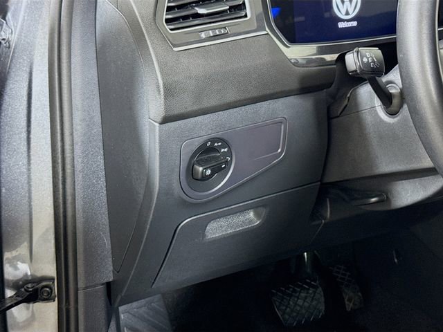 Used 2024 Volkswagen Tiguan S image 8