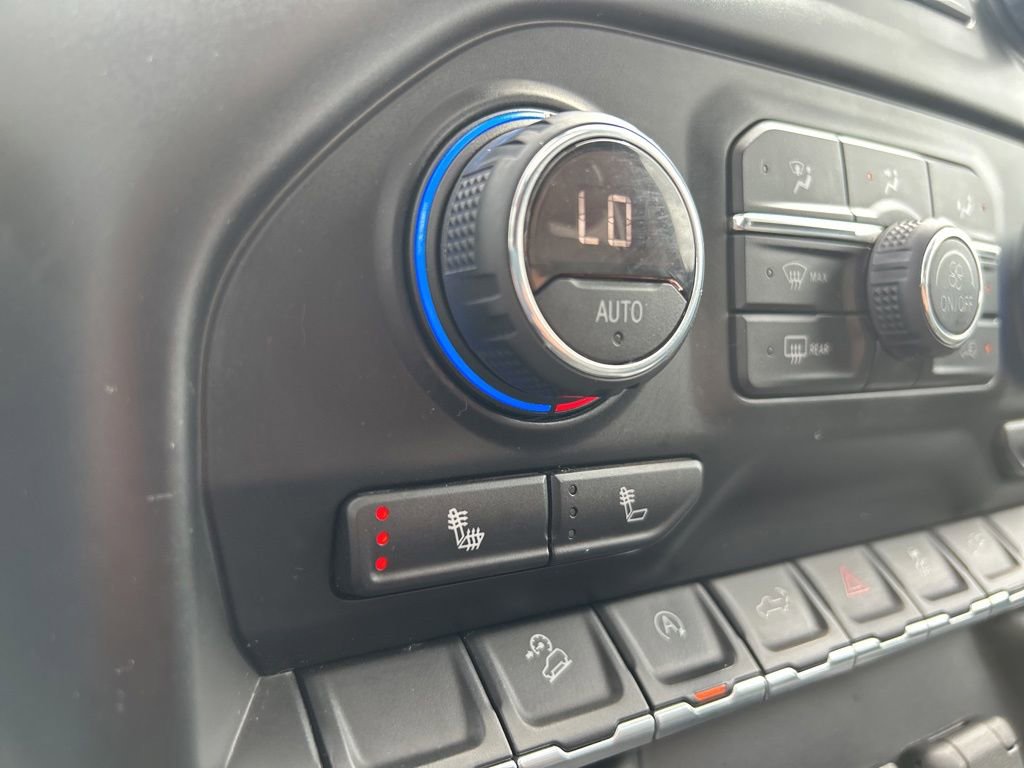 Used 2019 Chevrolet Silverado 1500 LT Trail Boss AWD/4WD image 36