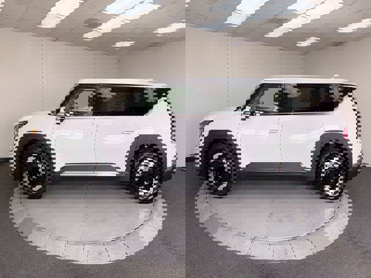 New 2026 Kia EV9 Light image 2