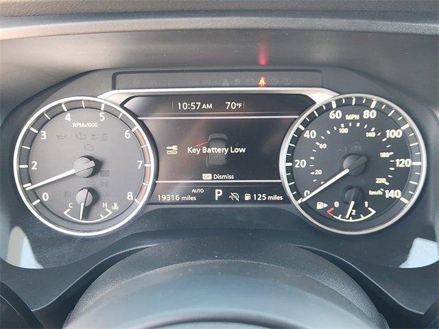 Used 2024 Nissan Rogue SV image 15