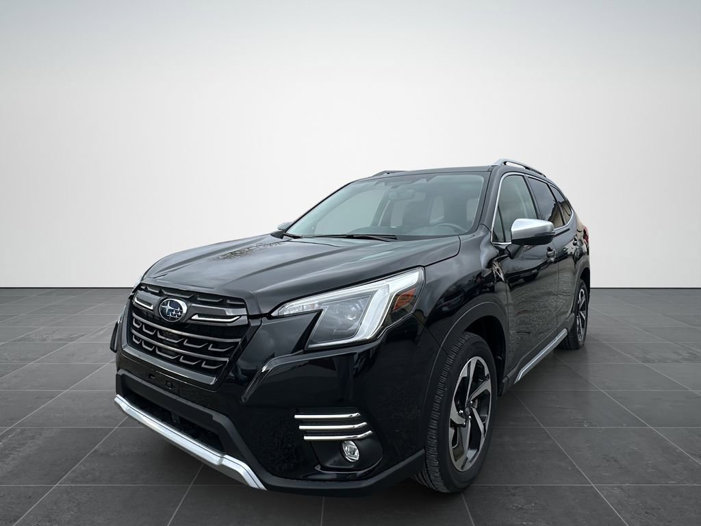 Used 2024 Subaru Forester Touring w/ Pop Package 2 image 2