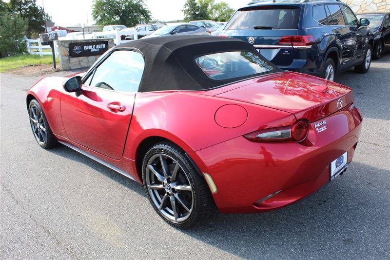 Used 2016 MAZDA MX-5 Miata Grand Touring RWD image 5