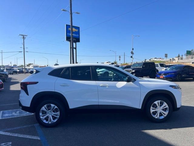 Used 2024 Chevrolet Trax LS FWD image 5