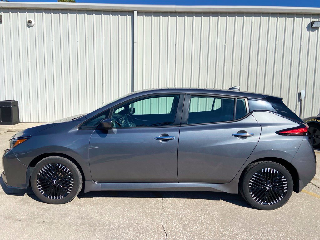 Used 2023 Nissan Leaf SV Plus FWD image 2