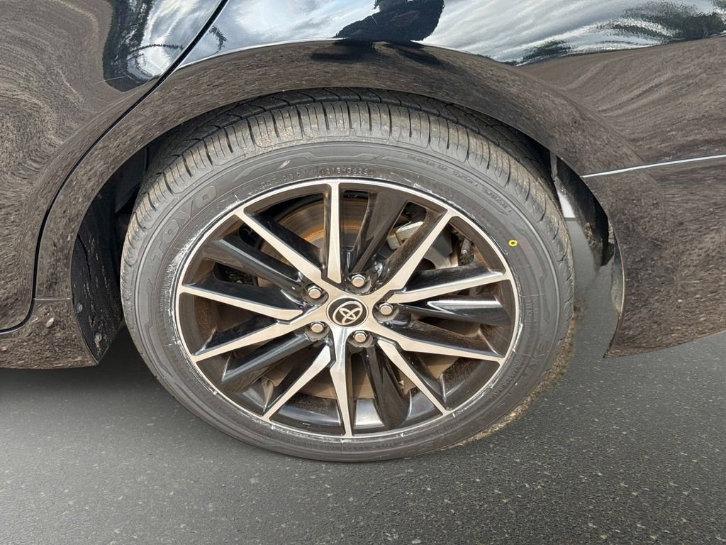 Used 2021 Toyota Camry SE w/ Audio Upgrade Package FWD image 10