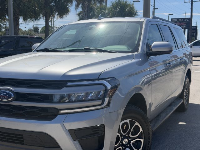 Used 2024 Ford Expedition Max XLT RWD image 6