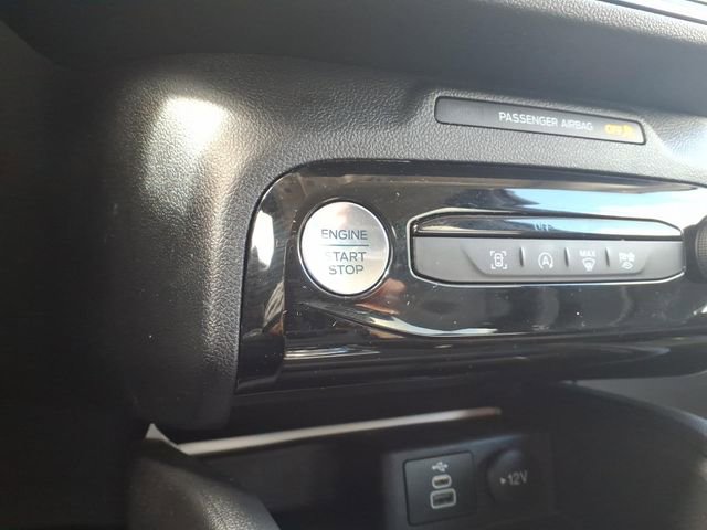 Certified 2025 Ford Escape Platinum AWD/4WD image 22