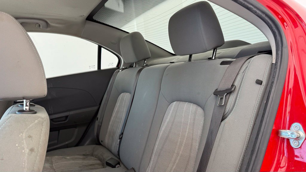 Used 2018 Chevrolet Sonic LT FWD image 21