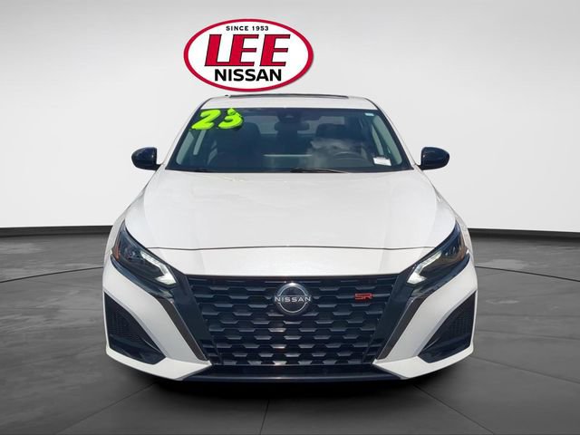 Used 2023 Nissan Altima 2.5 SR w/ SR Premium Package FWD image 8