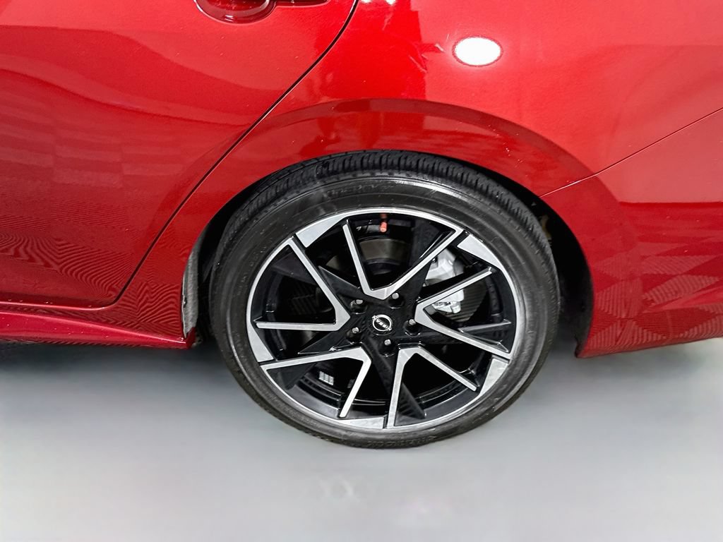 Certified 2025 Nissan Sentra SR w/ SR Premium Package FWD image 35
