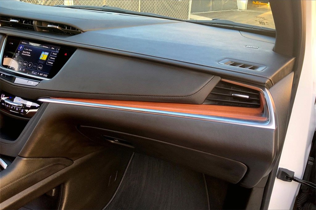 Certified 2024 Cadillac XT5 Premium Luxury image 18
