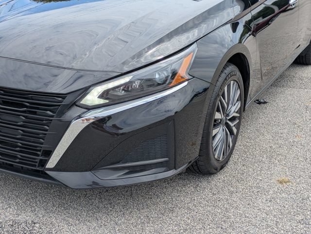 Used 2025 Nissan Altima 2.5 SV AWD/4WD image 9