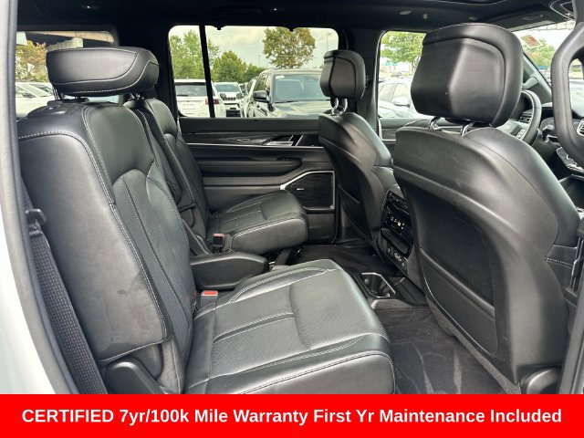 Used 2022 Jeep Wagoneer Series II w/ Convenience Group I AWD/4WD image 12
