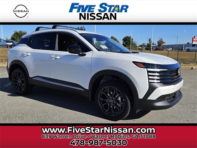 New 2026 Nissan Kicks SR