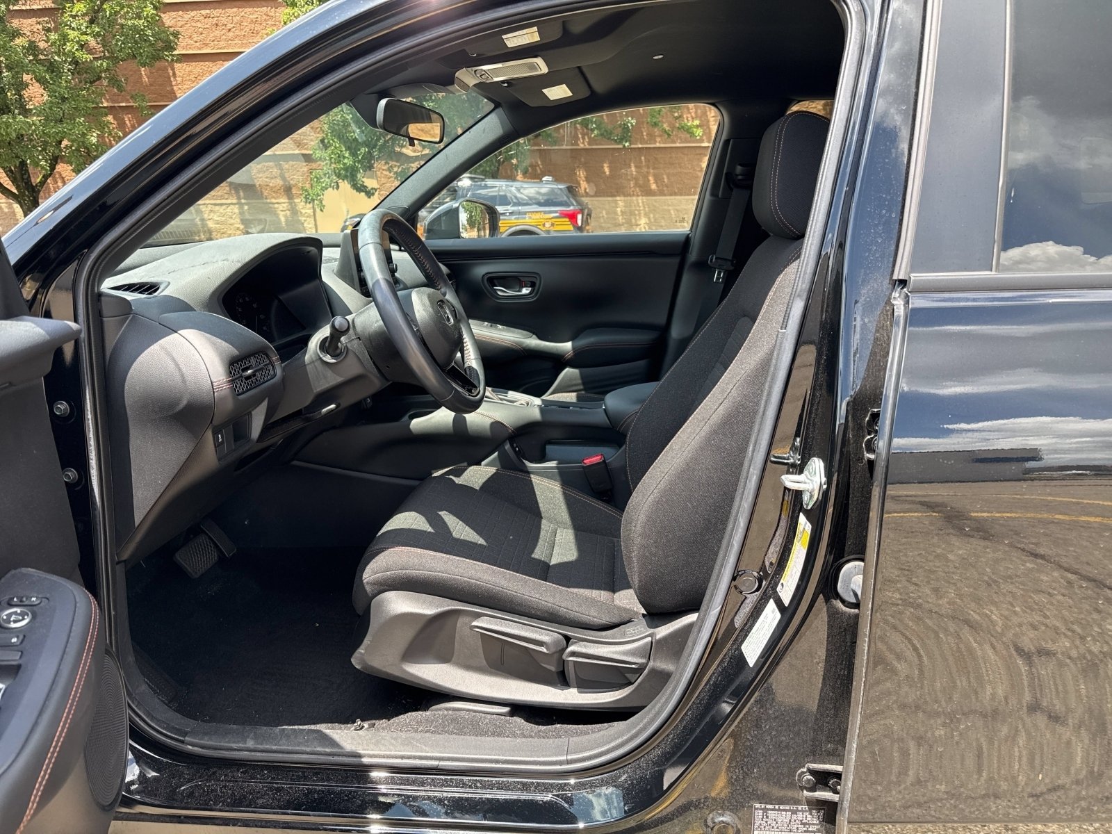 Used 2024 Honda HR-V Sport image 5