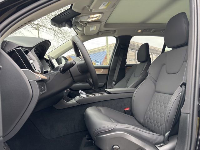 New 2026 Volvo XC90 B6 Plus w/ Protection Package Premier image 13