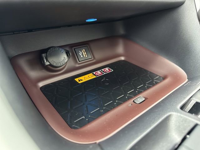 Used 2025 Toyota RAV4 Limited w/ Advanced Technology Package image 14