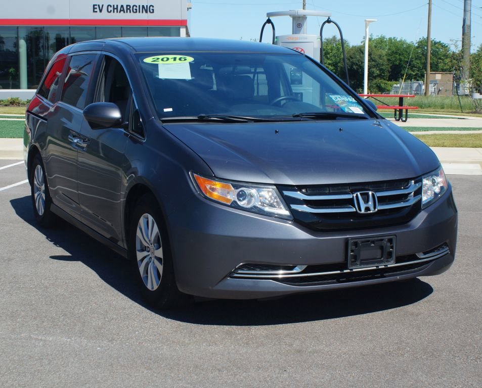 Used 2016 Honda Odyssey EX image 2