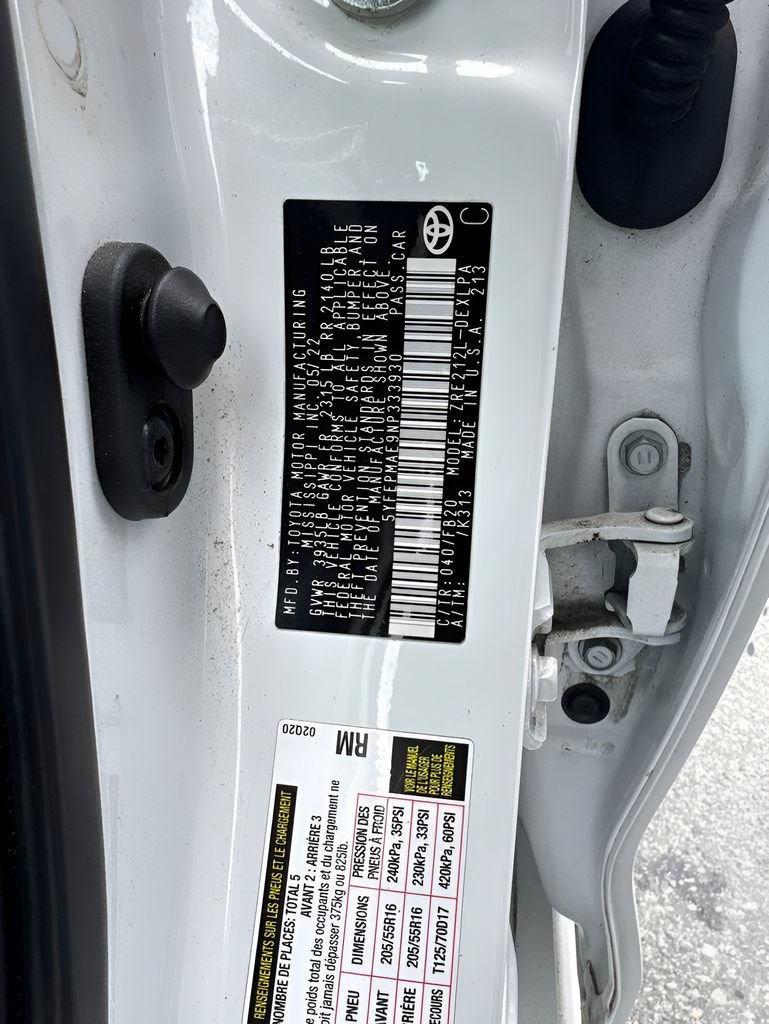 Used 2022 Toyota Corolla LE FWD image 27