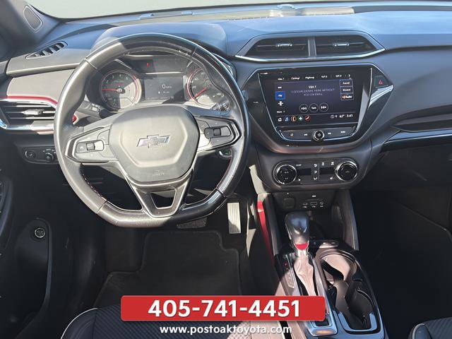 Used 2021 Chevrolet TrailBlazer RS w/ Sun and Liftgate Package AWD/4WD image 17