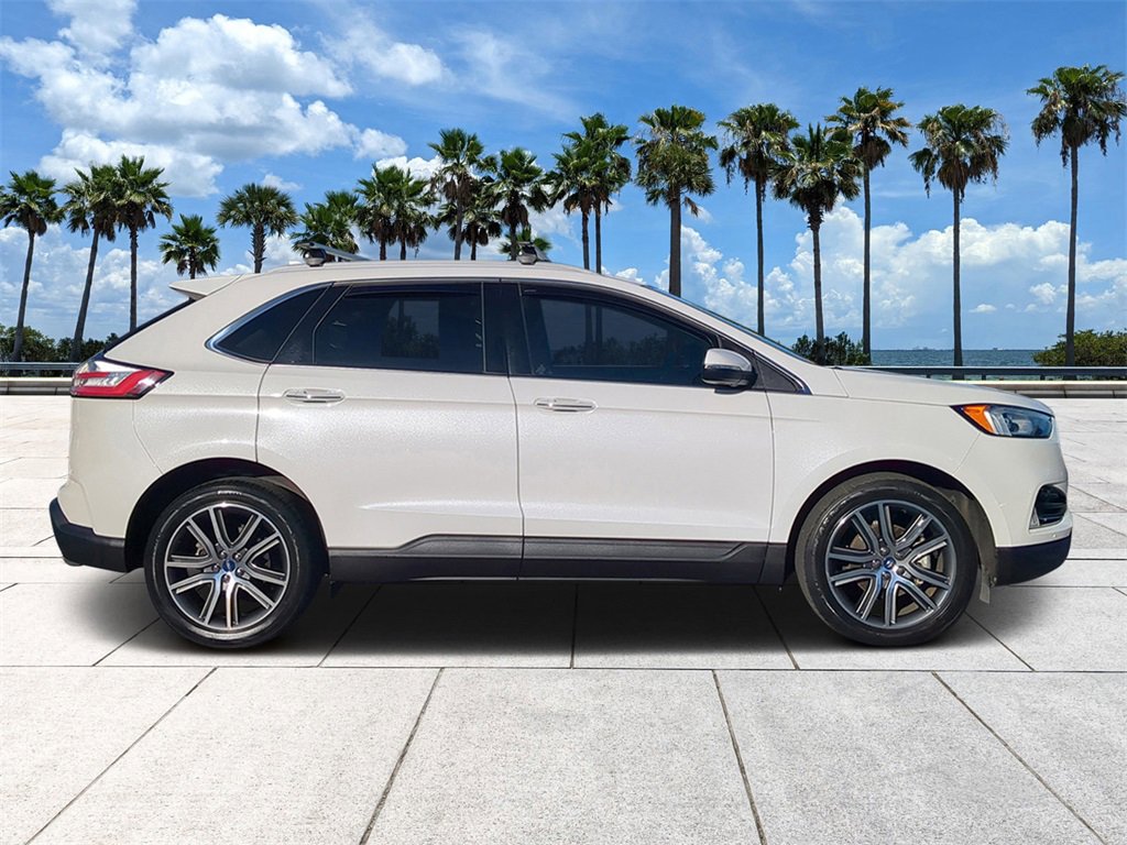Used 2020 Ford Edge Titanium image 3
