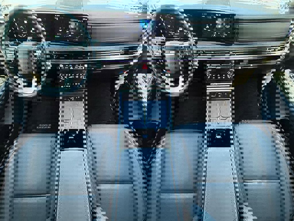 Used 2025 Hyundai Santa Fe Limited image 16