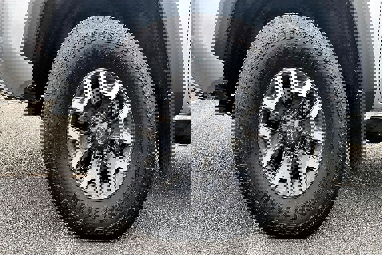 Used 2023 Toyota Tacoma TRD Off-Road image 8