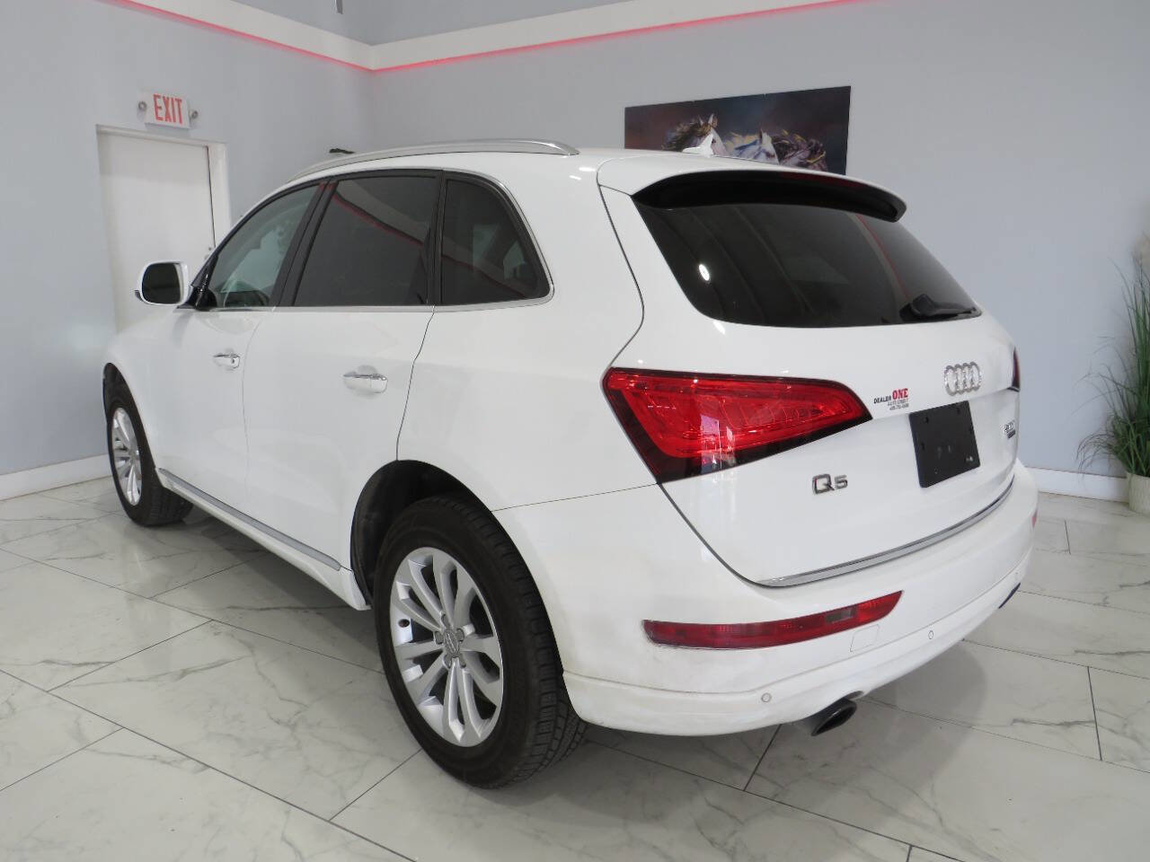 Used 2016 Audi Q5 2.0T Premium Plus w/ Technology Package AWD/4WD image 6